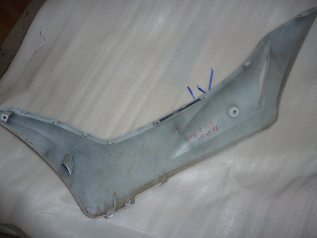 bas de caisse droit pcx 125 - photo 3