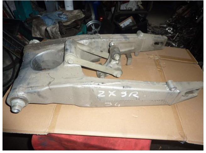 kawasaki 900 zxr 94  bras oscillant - photo 1
