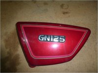 photo suzuki 125 gn  cacha lateral gauche